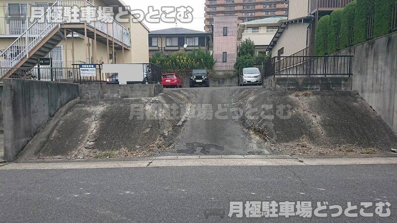 名古屋市天白区梅が丘3丁目1013の月極駐車場1