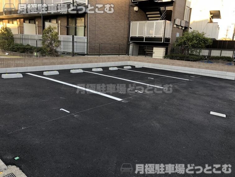 名古屋市北区光音寺町1丁目4-4の月極駐車場1