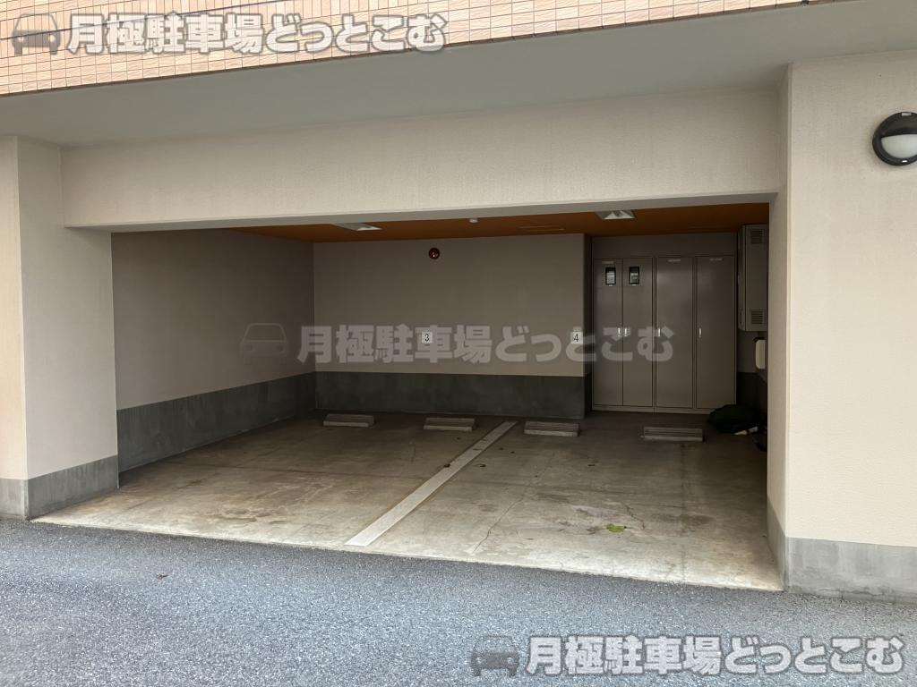 名古屋市中区千代田3丁目の月極駐車場2