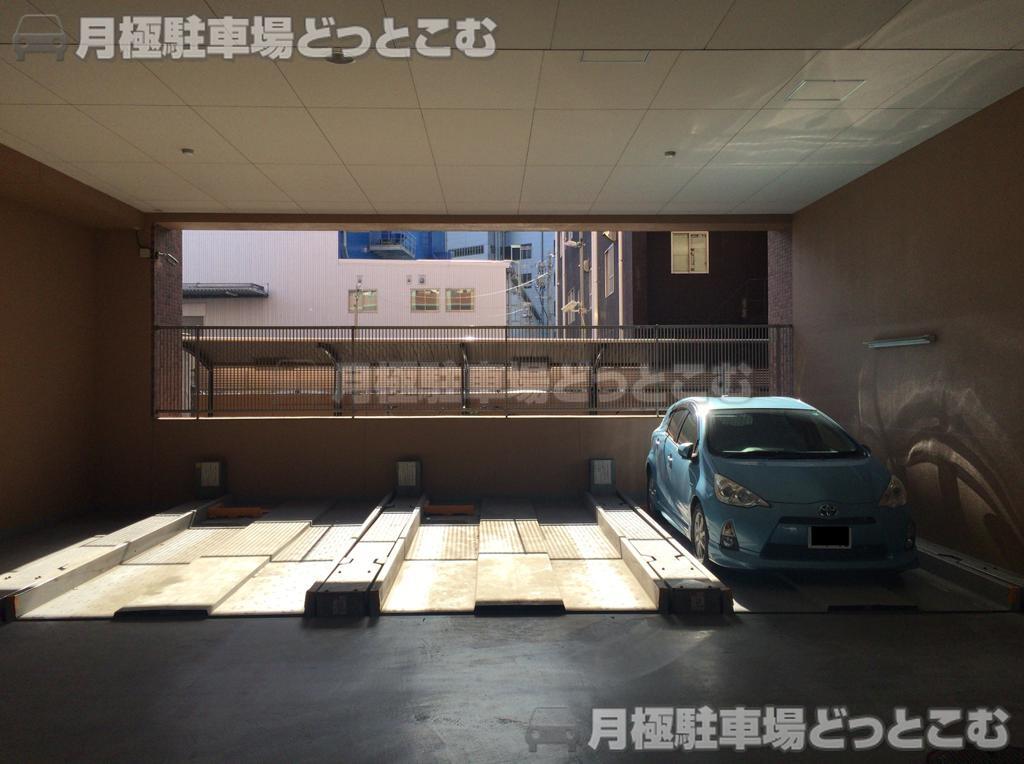 名古屋市中村区名駅南2-11-37の月極駐車場7