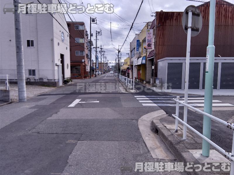 名古屋市南区鳴浜町6丁目1-110の月極駐車場10