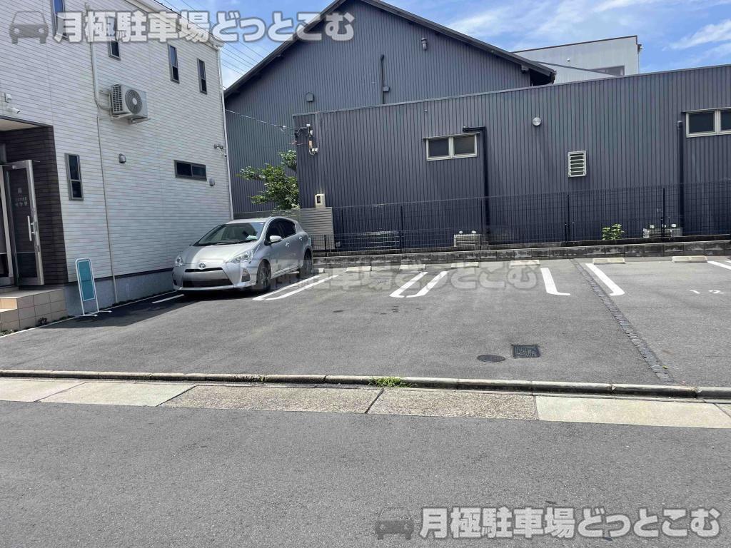 名古屋市中村区本陣通5丁目16・191の月極駐車場8