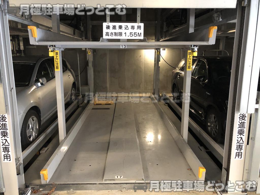 中央区築地7丁目3-10の月極駐車場2