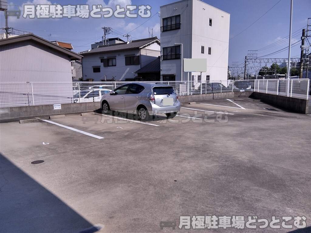 名古屋市熱田区沢下町1-2の月極駐車場2