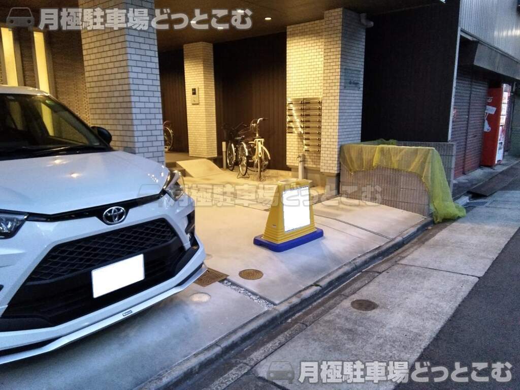名古屋市西区新道1-803、804の月極駐車場3
