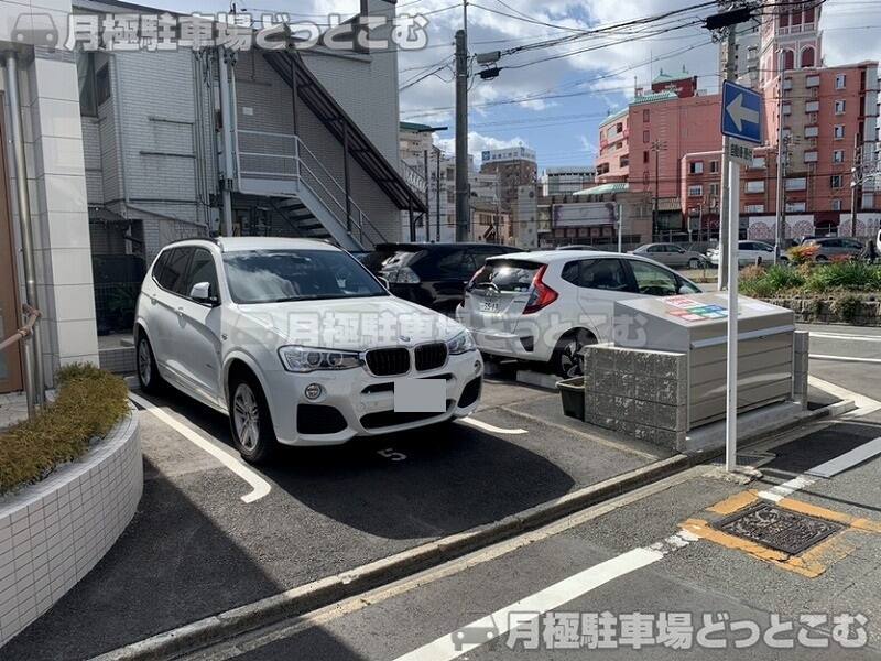 名古屋市熱田区波寄町1001-1の月極駐車場2