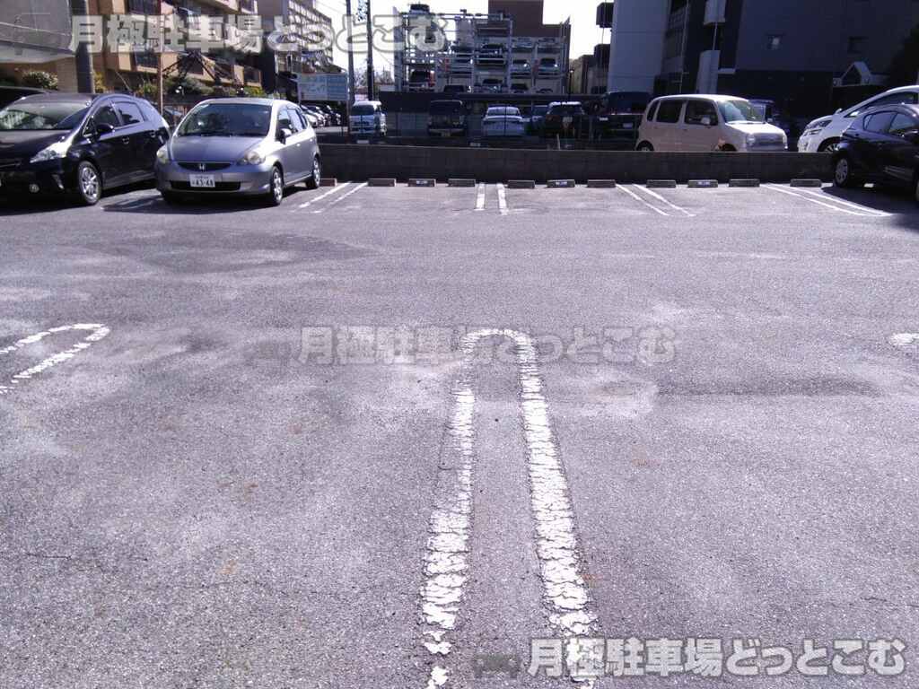 名古屋市北区平安2丁目23－15の月極駐車場2