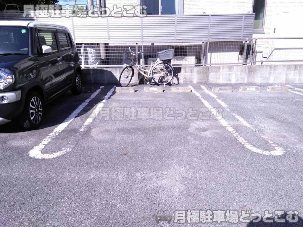 名古屋市北区平安2丁目23－15の月極駐車場3