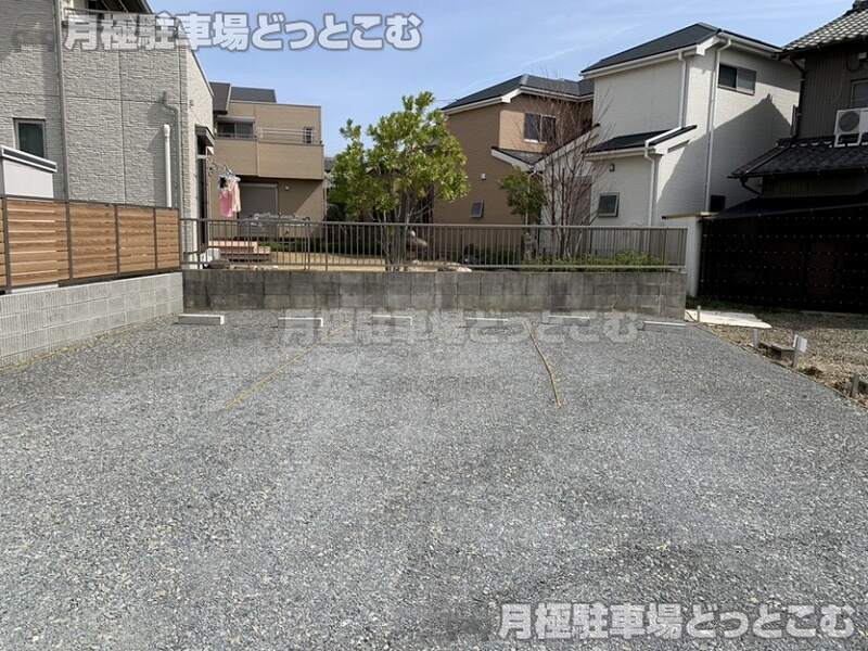 名古屋市緑区鹿山1丁目17-3の月極駐車場2