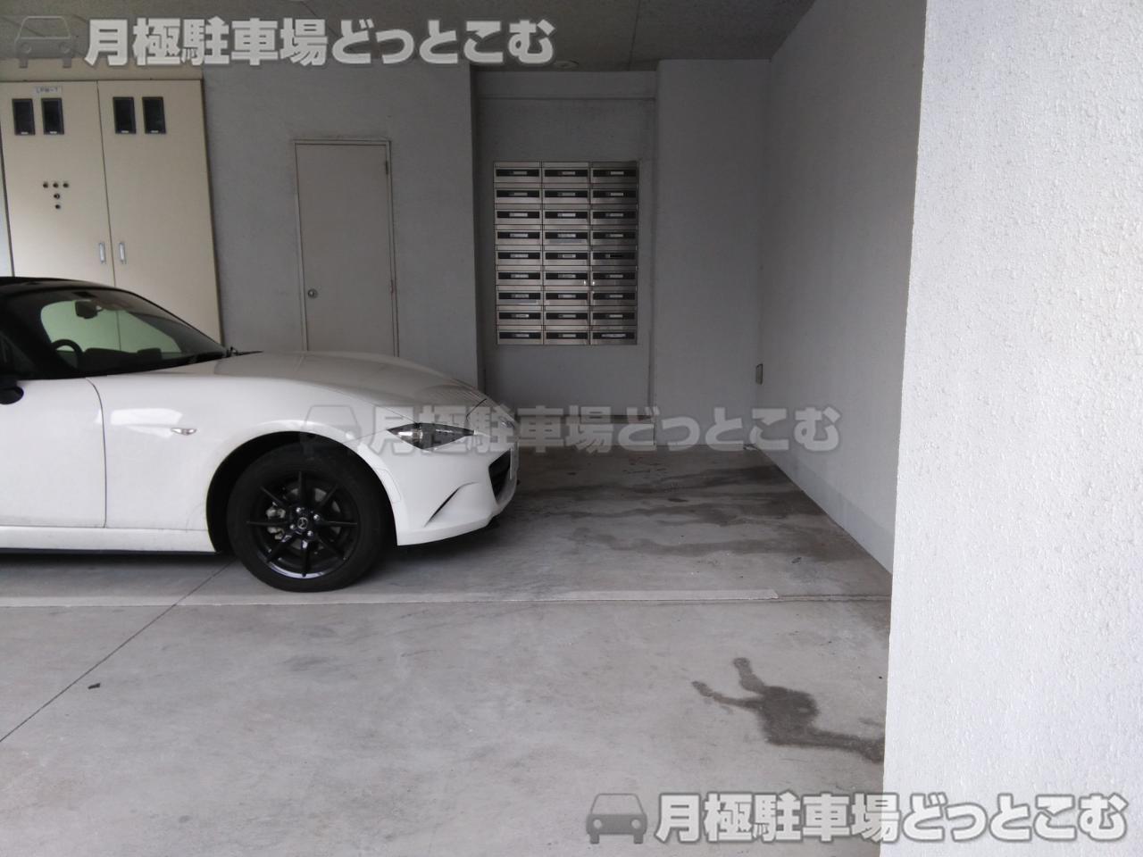 名古屋市熱田区一番2丁目11-8の月極駐車場2