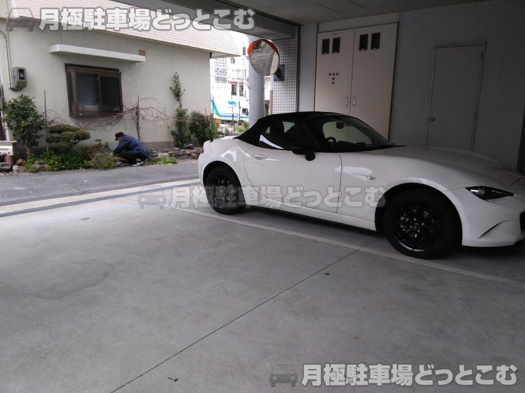 名古屋市熱田区一番2丁目11-8の月極駐車場3