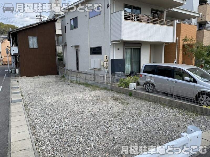 名古屋市緑区鳴海町作町28-2の月極駐車場2