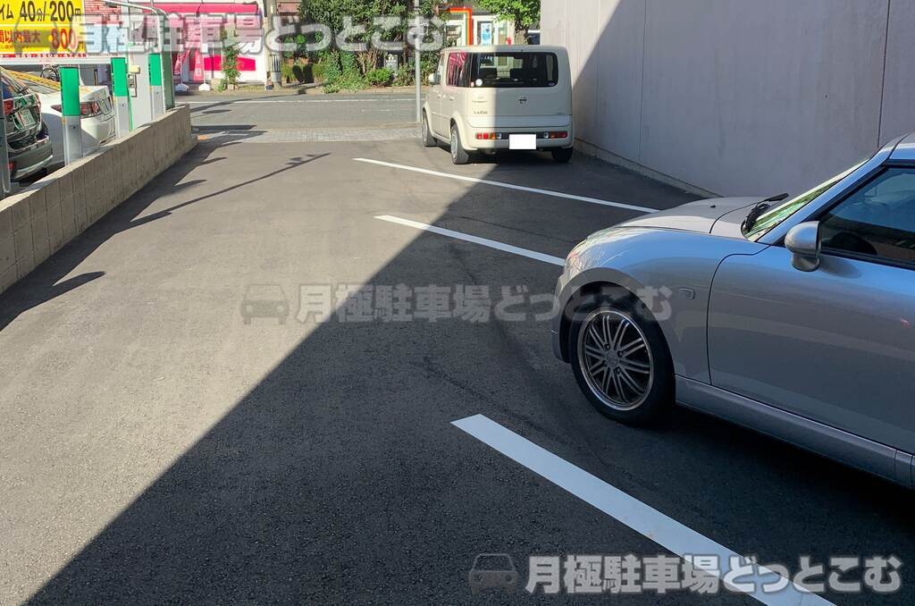 名古屋市中区新栄2丁目1302の月極駐車場2