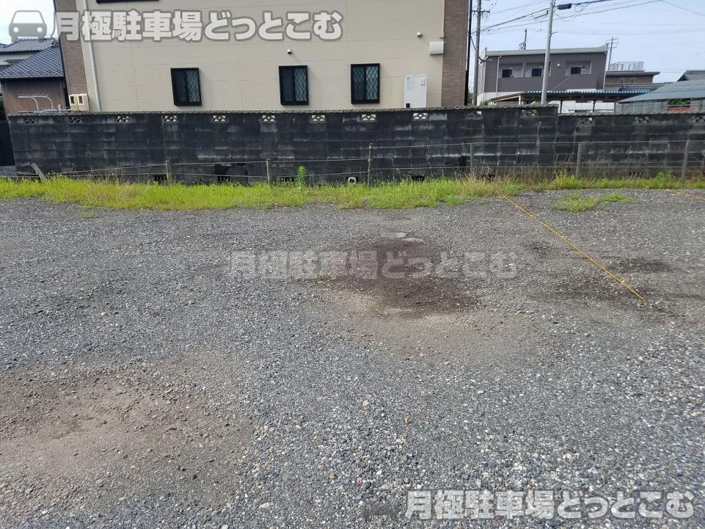 一宮市木曽川町里小牧新田58.60.61の月極駐車場6