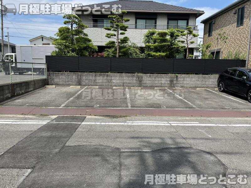 名古屋市中村区中村町4丁目103の月極駐車場2