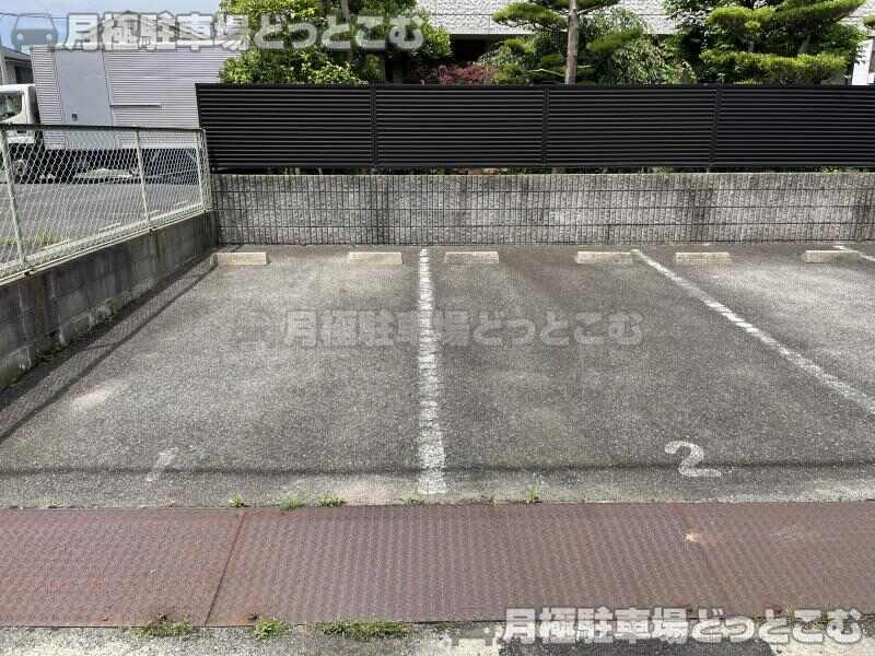 名古屋市中村区中村町4丁目103の月極駐車場3
