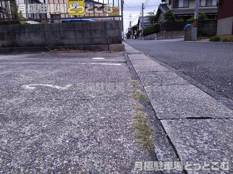 刈谷市泉田町城前125の月極駐車場8