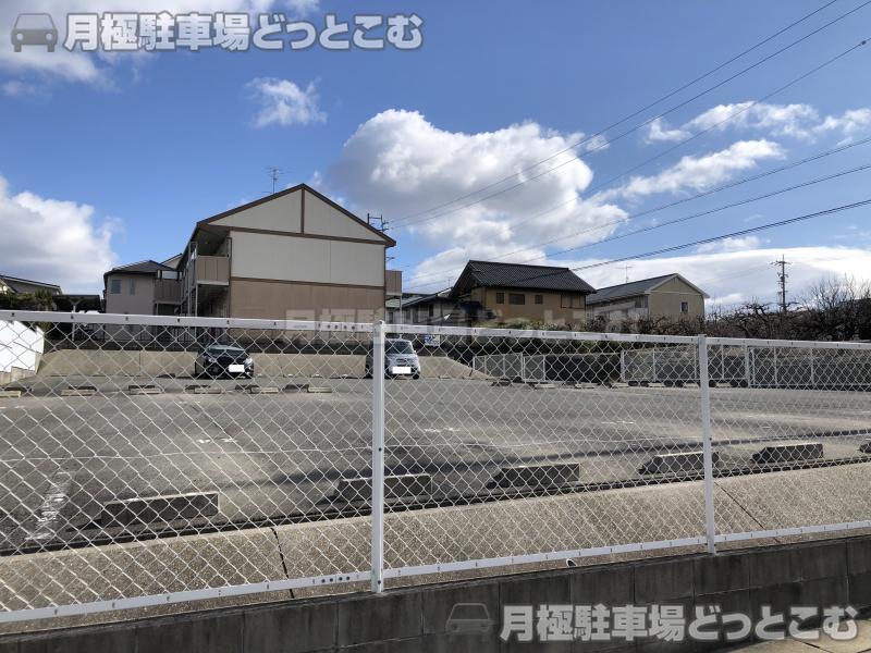 名古屋市天白区元植田2丁目1317番地の月極駐車場1