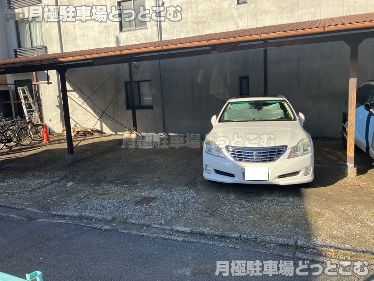 名古屋市中村区松原町5-93の月極駐車場3