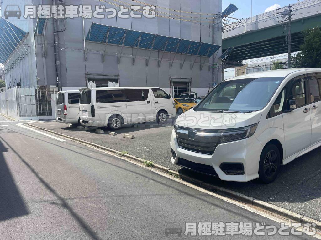 名古屋市中村区畑江通3丁目15-1の月極駐車場7
