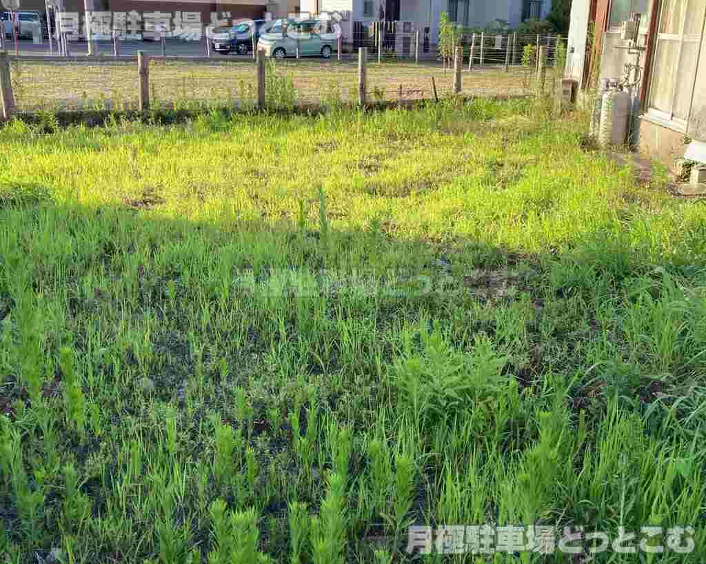 愛西市持中町佐渡り309番5の月極駐車場2