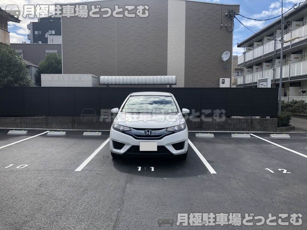 名古屋市西区幅下1丁目909の月極駐車場1