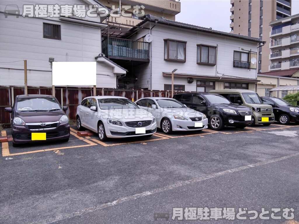 名古屋市中区松原2-2225の月極駐車場3