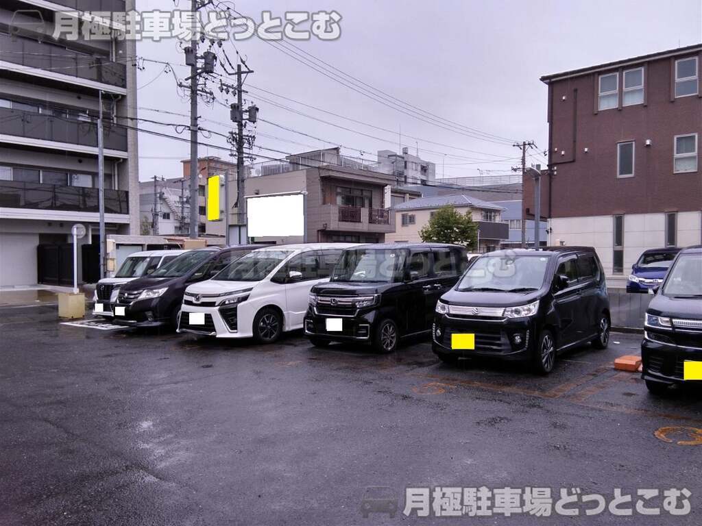 名古屋市中川区尾頭橋2-4-16の月極駐車場2