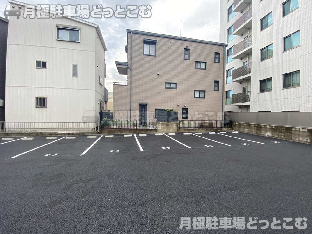 名古屋市西区花の木1丁目1120の月極駐車場2