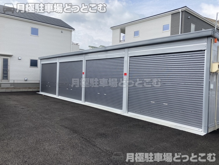知立市新林町1-76の月極駐車場3