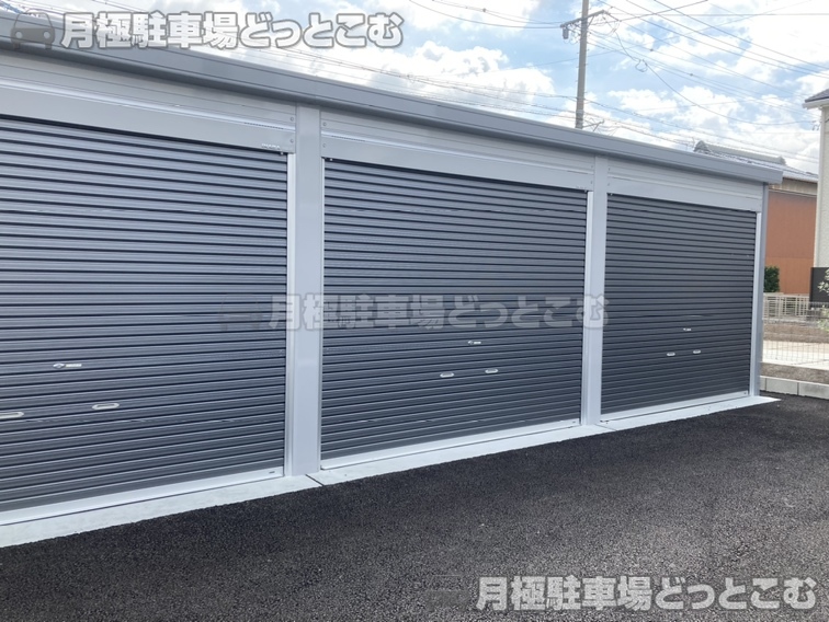 知立市新林町1-76の月極駐車場4