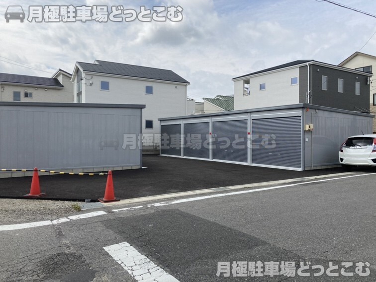 知立市新林町1-76の月極駐車場6