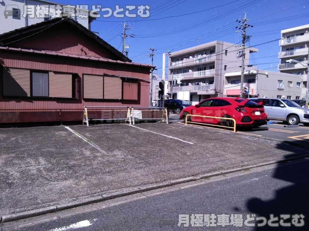 名古屋市熱田区野立町1丁目83　の月極駐車場2