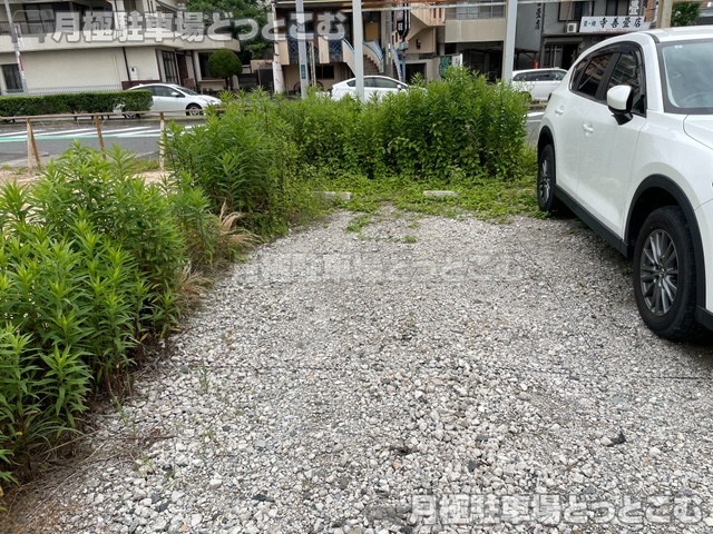 名古屋市中川区九重町309-1の月極駐車場4