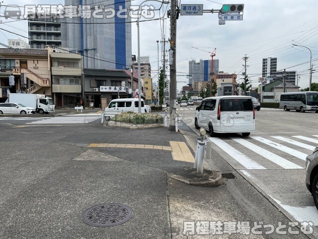 名古屋市中川区九重町309-1の月極駐車場7