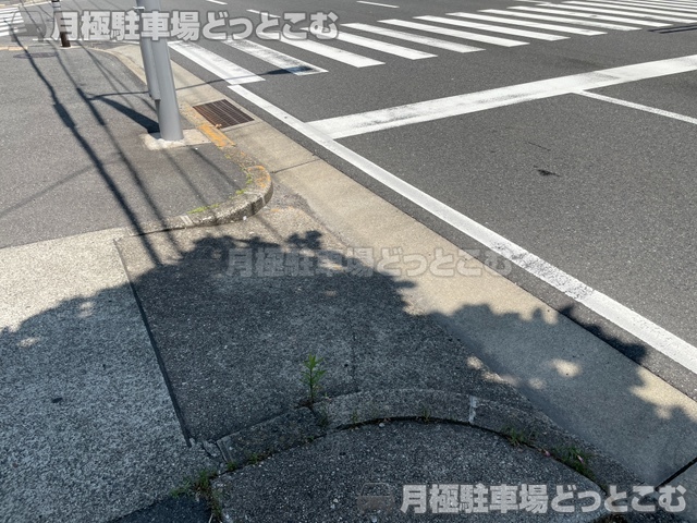 名古屋市中区新栄2丁目4109の月極駐車場5
