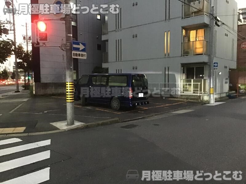 名古屋市中区新栄2丁目4109の月極駐車場2