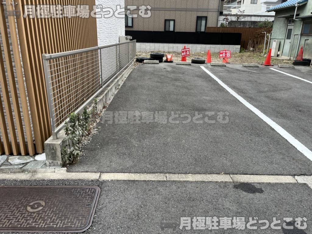 名古屋市中区新栄1丁目4101-2の月極駐車場2