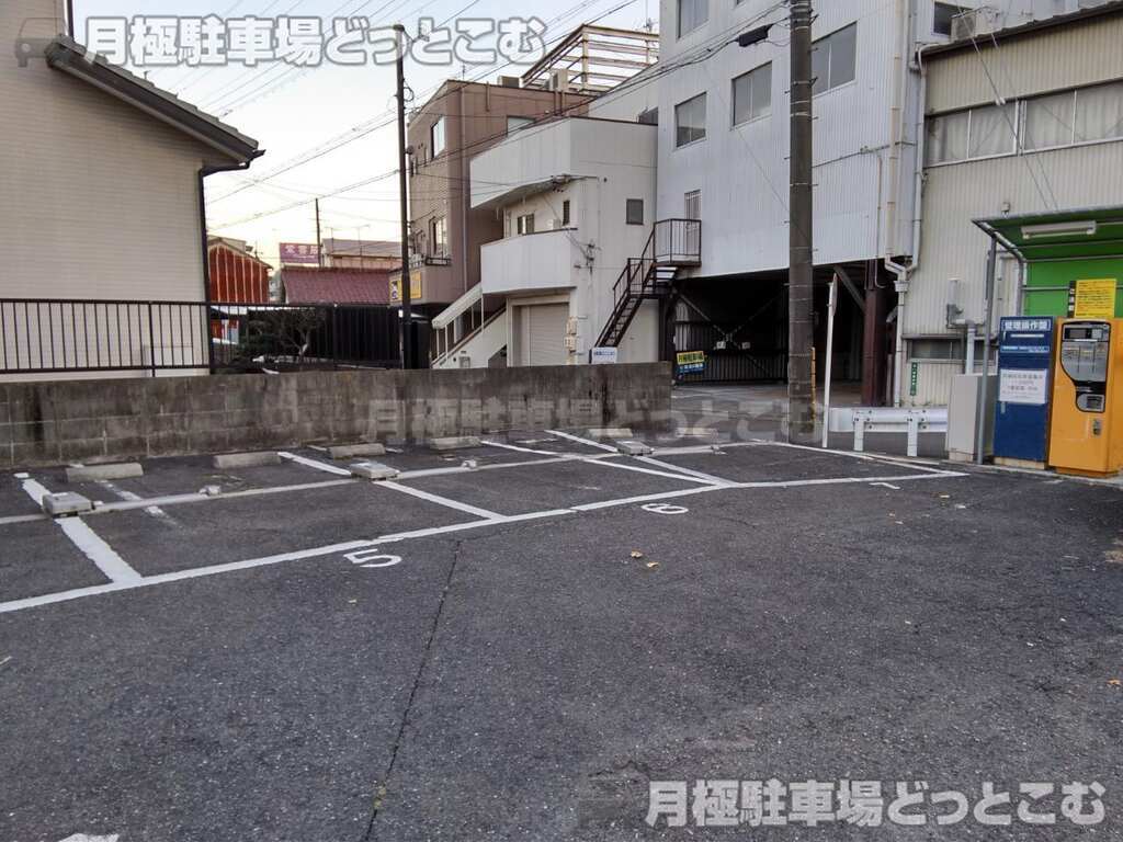 名古屋市西区市場木町90-3の月極駐車場2