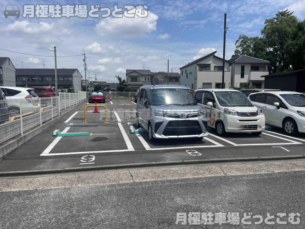 名古屋市中村区稲葉地町2丁目121の月極駐車場2