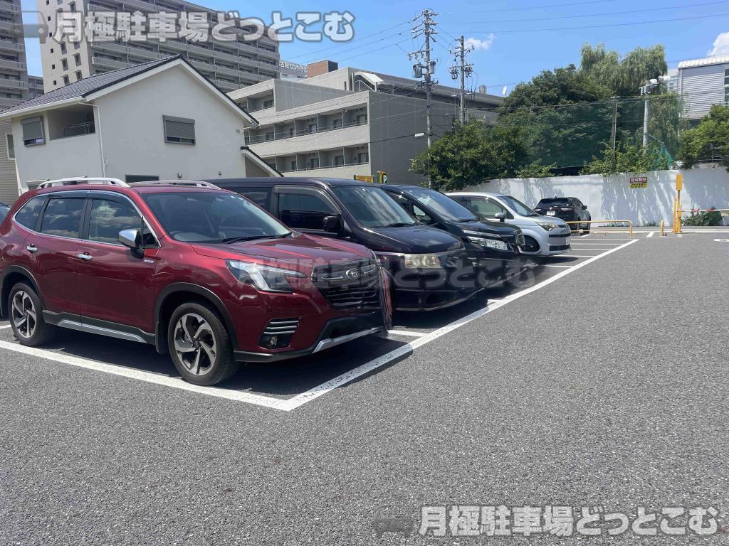 名古屋市中村区太閤1丁目17ー31の月極駐車場6