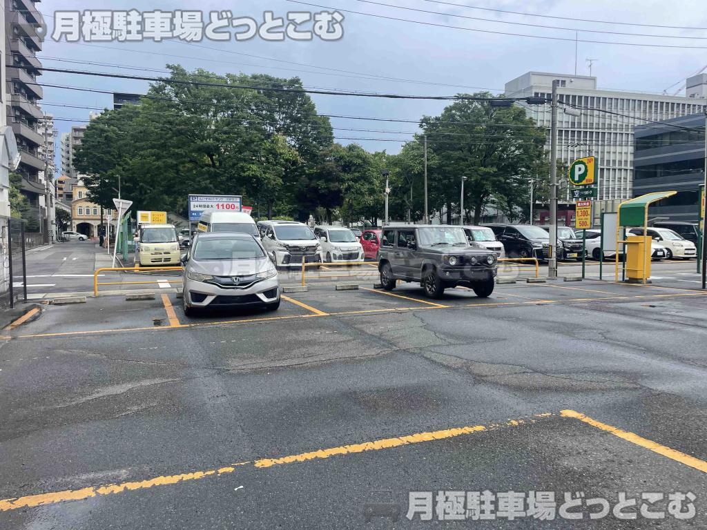 名古屋市中村区名駅2丁目33ー5の月極駐車場3