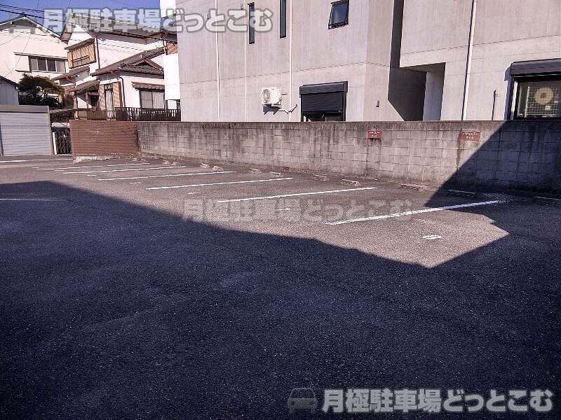 名古屋市瑞穂区前田町3丁目37-1の月極駐車場3
