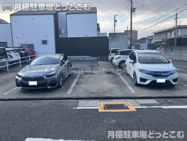 名古屋市昭和区丸屋町4丁目23の月極駐車場2