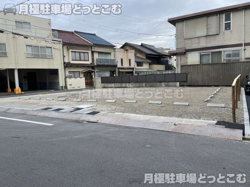 名古屋市西区那古野1丁目1732の月極駐車場2