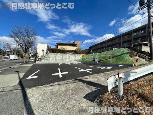 豊明市前後町鎗ケ名1820-1の月極駐車場3