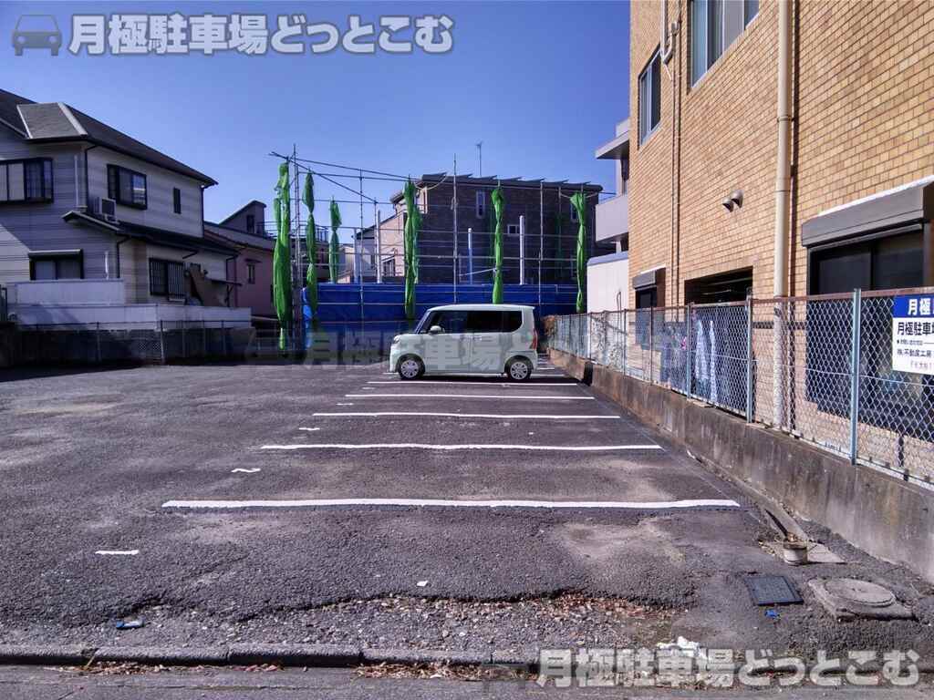 名古屋市北区大杉1-2112の月極駐車場1