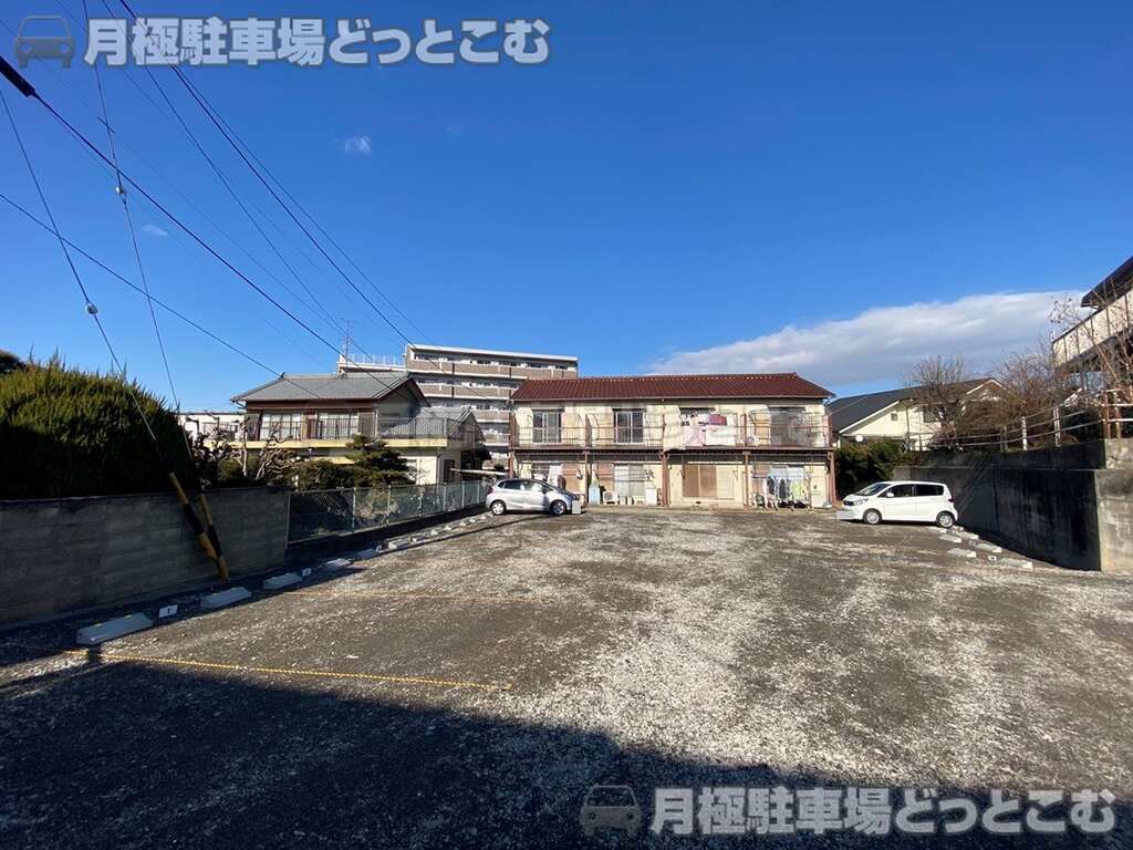 名古屋市緑区古鳴海1-295の月極駐車場2