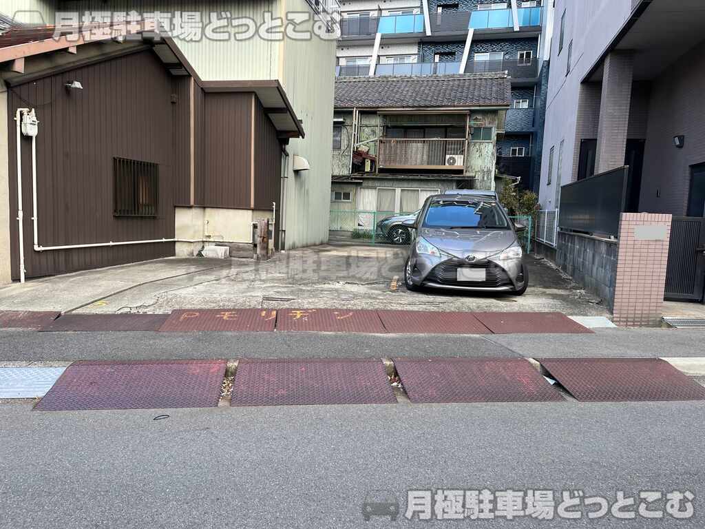 名古屋市中区千代田5丁目1115の月極駐車場1