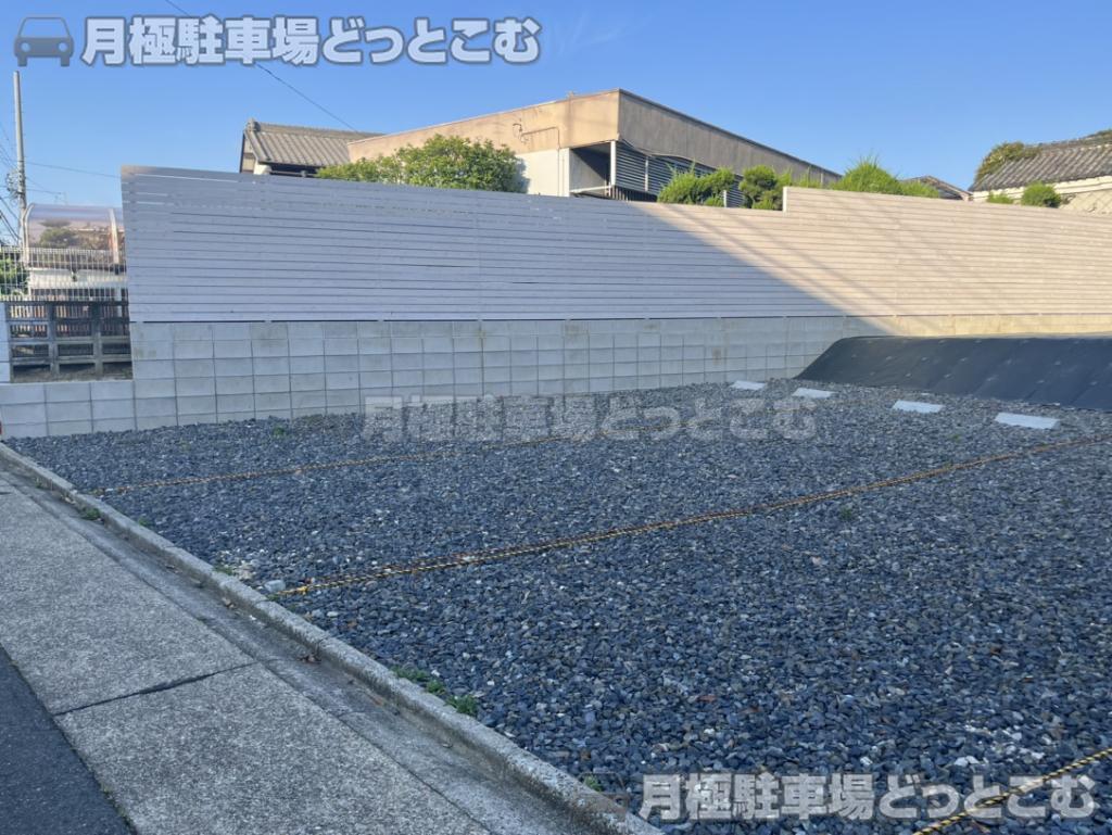 名古屋市昭和区山中町1-71-1.2の月極駐車場6